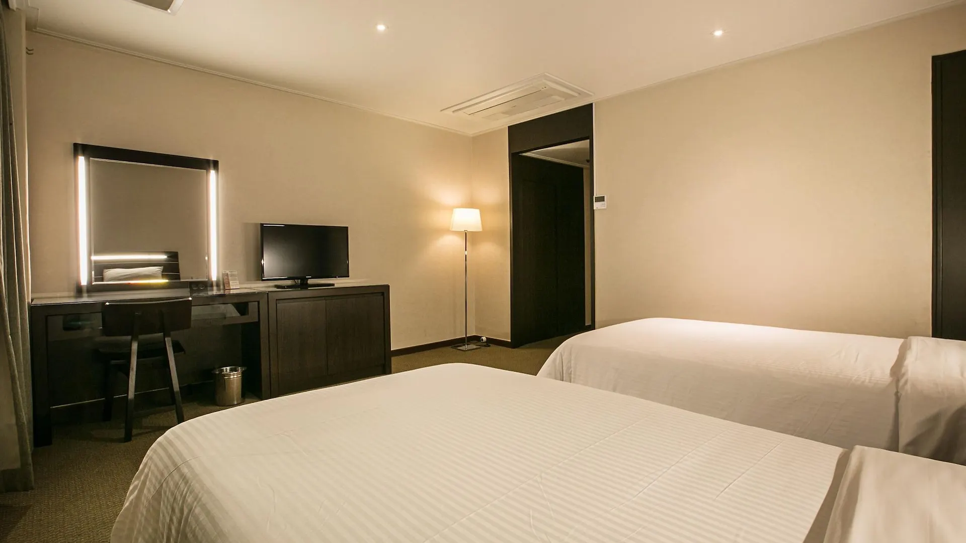 Busan Tourist Hotel